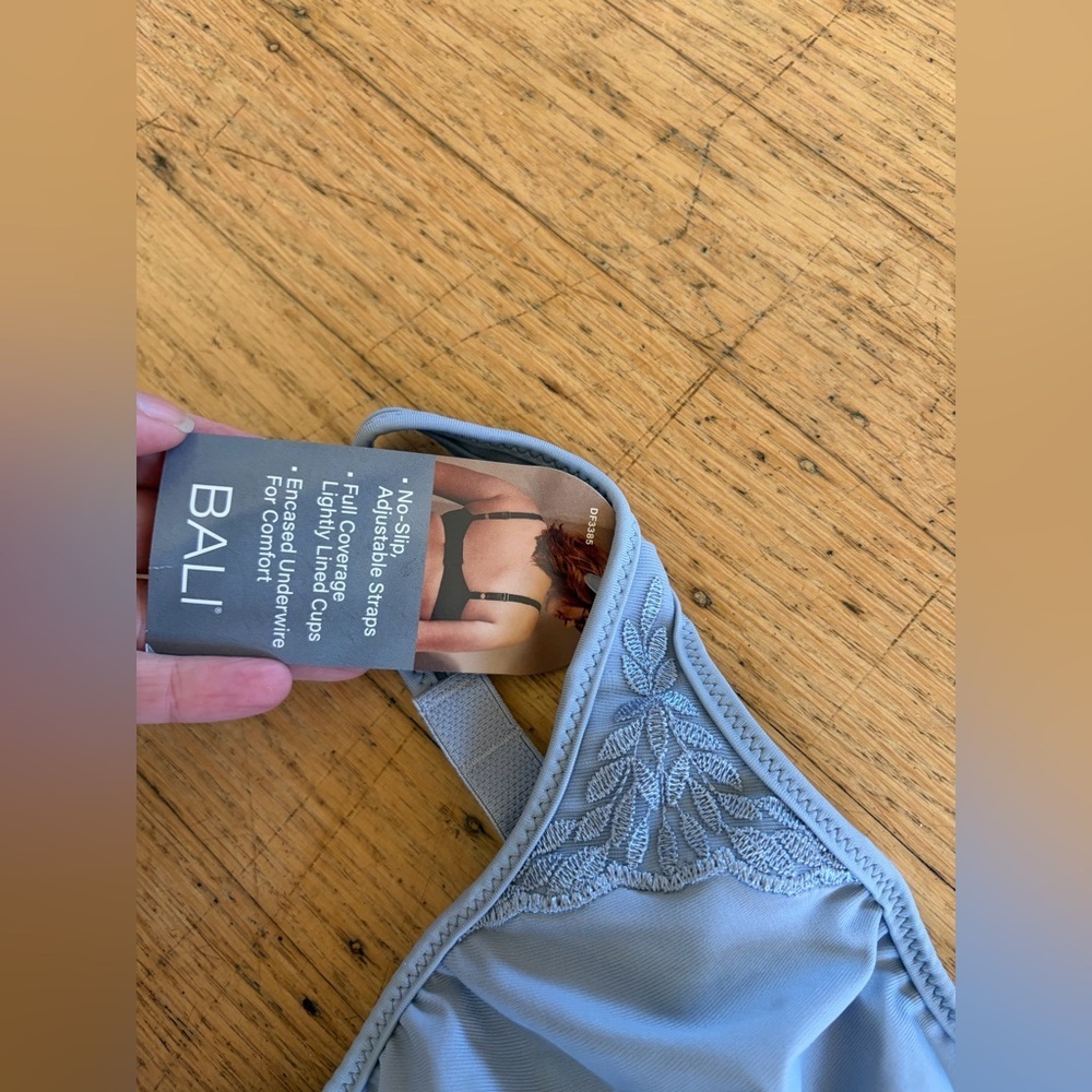 Bali 36DD (36E) new with tags - Picture 4 of 13